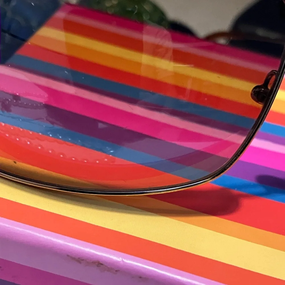 Prada Vintage sunglasses and hard case - Picture 10 of 13